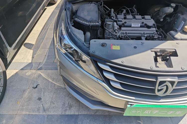 Used Baojun 310W 2017 1.5L Manual Comfort Version China VI Emission Standard Right Front Headlight