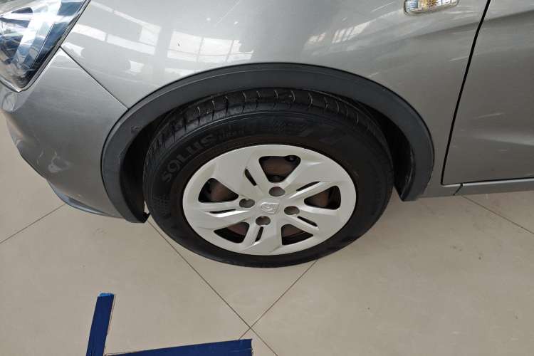 Used Baojun 310W 2017 1.5L Manual Comfort Version China V Right Front Wheel Hub