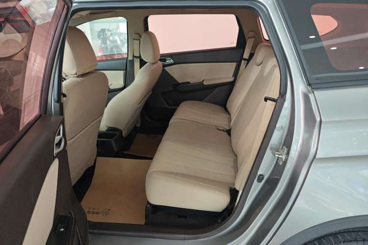 Used Baojun 310W 2017 1.5L Manual Comfort Version China V Right Rear Seat