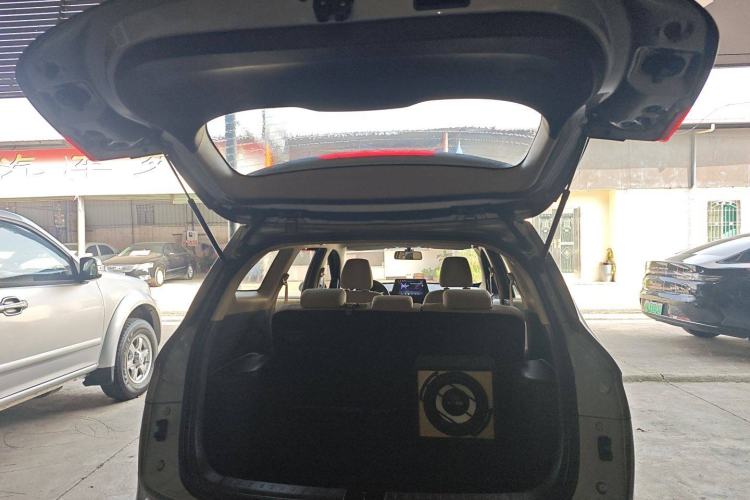 Used Baojun 310W 2017 1.5L Manual Comfort Version China V Trunk