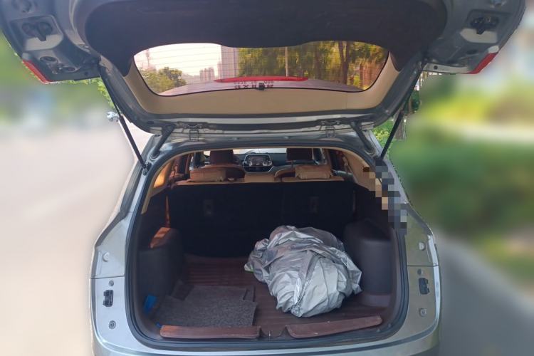 Used Baojun 310W 2017 1.5L Manual Fashion Model China V Trunk