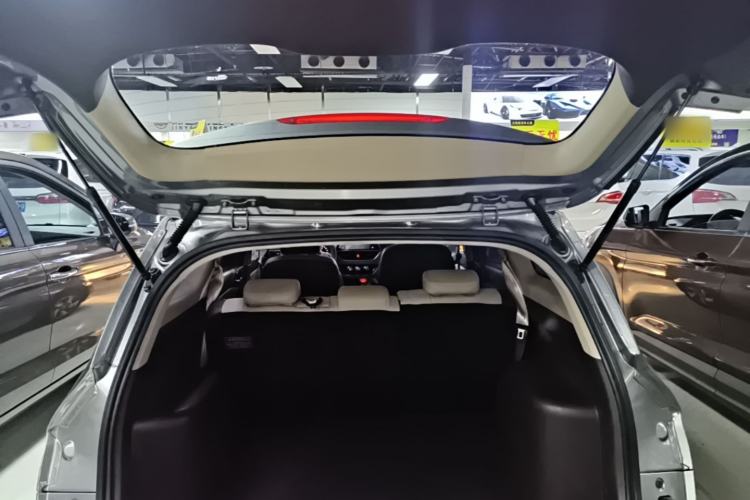 Used Baojun 310W 2017 1.5L Manual Fashion Edition China VI Trunk