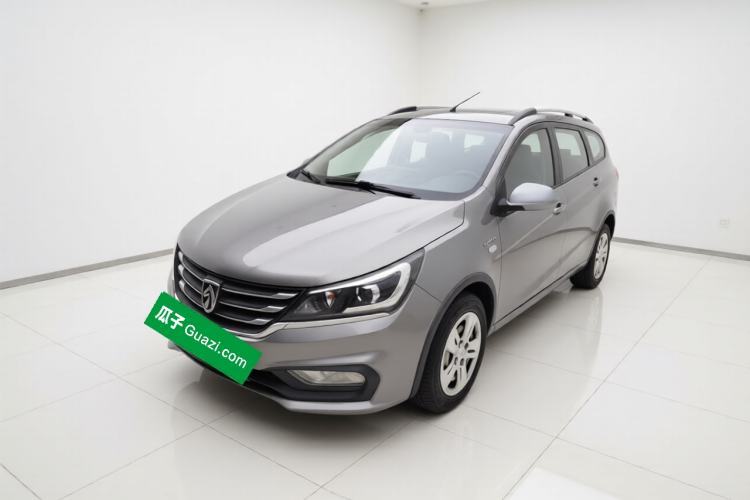 Used Baojun 310W 2017 1.5L Manual Comfort Version China VI Emission Standard Guazi used car, China used car export, Used car for sale, Used cars, Cheapest cars for sale