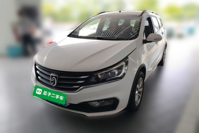 Baojun 310W 2017 1.5L Manual Fashion Model China V usado