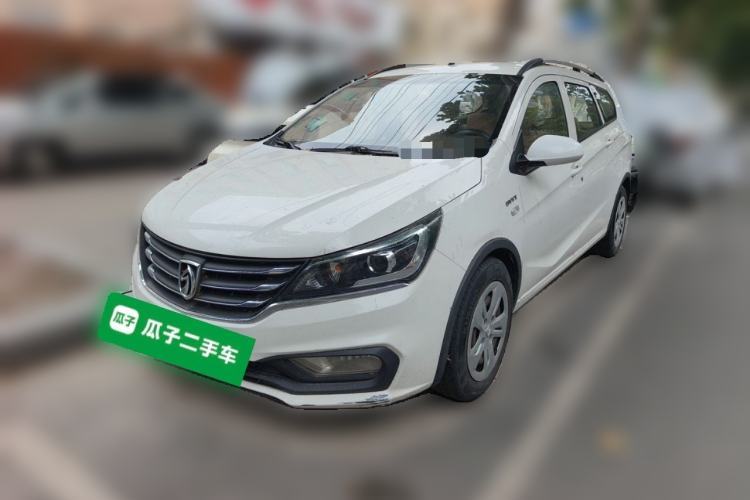 Used Baojun 310W 2017 1.5L Manual Comfort Version China V Guazi used car, China used car export, Used car for sale, Used  cars, Cheapest cars for sale
