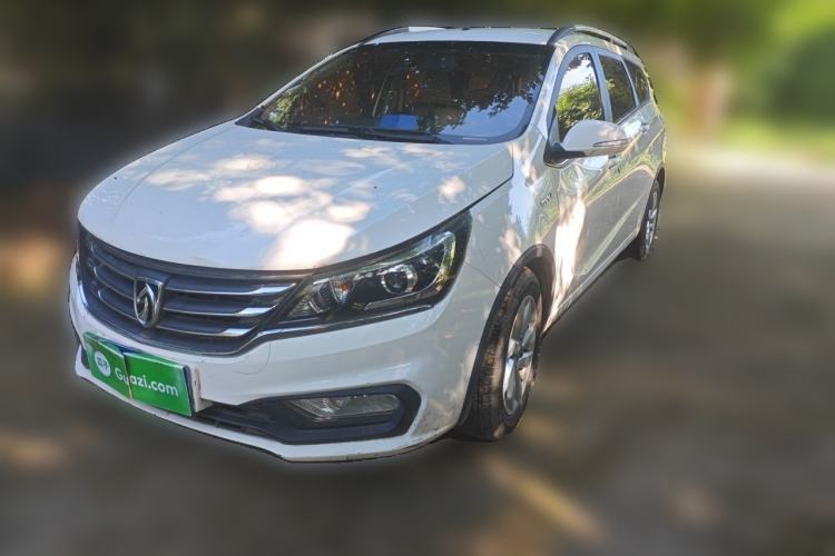 Used Baojun 310W 2017 1.5L Manual Fashion Edition China VI Guazi used car, China used car export, Used car for sale, Used  cars, Cheapest cars for sale