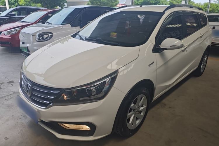 Used Baojun 310W 2017 1.5L Manual Fashion Model China V Guazi used car, China used car export, Used car for sale, Used Baojun cars, Cheapest cars for sale