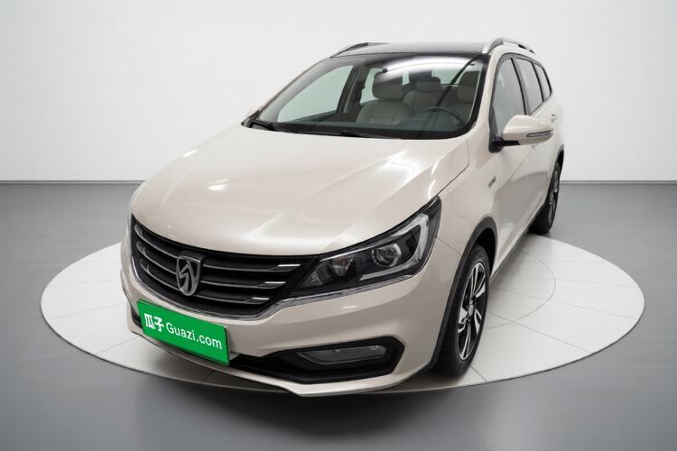 Used Baojun 310W 2017 1.5L Manual Fashion Edition China VI Guazi used car, China used car export, Used car for sale, Used Baojun cars, Cheapest cars for sale