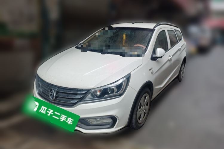 Used Baojun 310W 2017 1.5L Manual Comfort Version China V Guazi used car, China used car export, Used car for sale, Used  cars, Cheapest cars for sale