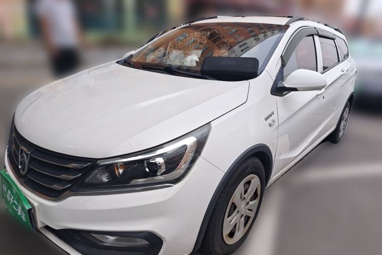Used Baojun 310W 2017 1.5L Manual Comfort Version China V Guazi used car, China used car export, Used car for sale, Used  cars, Cheapest cars for sale