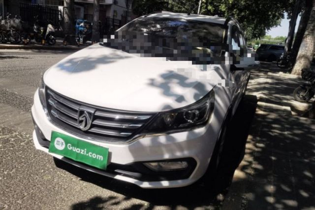 Used Baojun 310W 2017 1.5L Manual Fashion Model China V