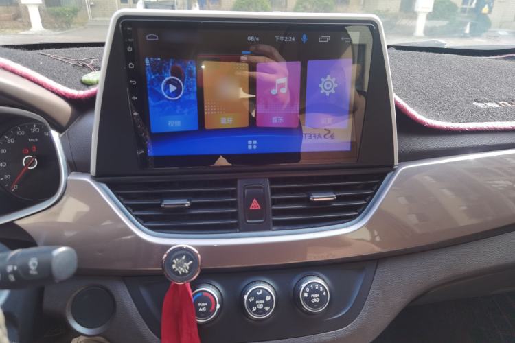 Used Baojun 310W 2017 1.5L Manual Comfort Version China V Audio And AC Panel