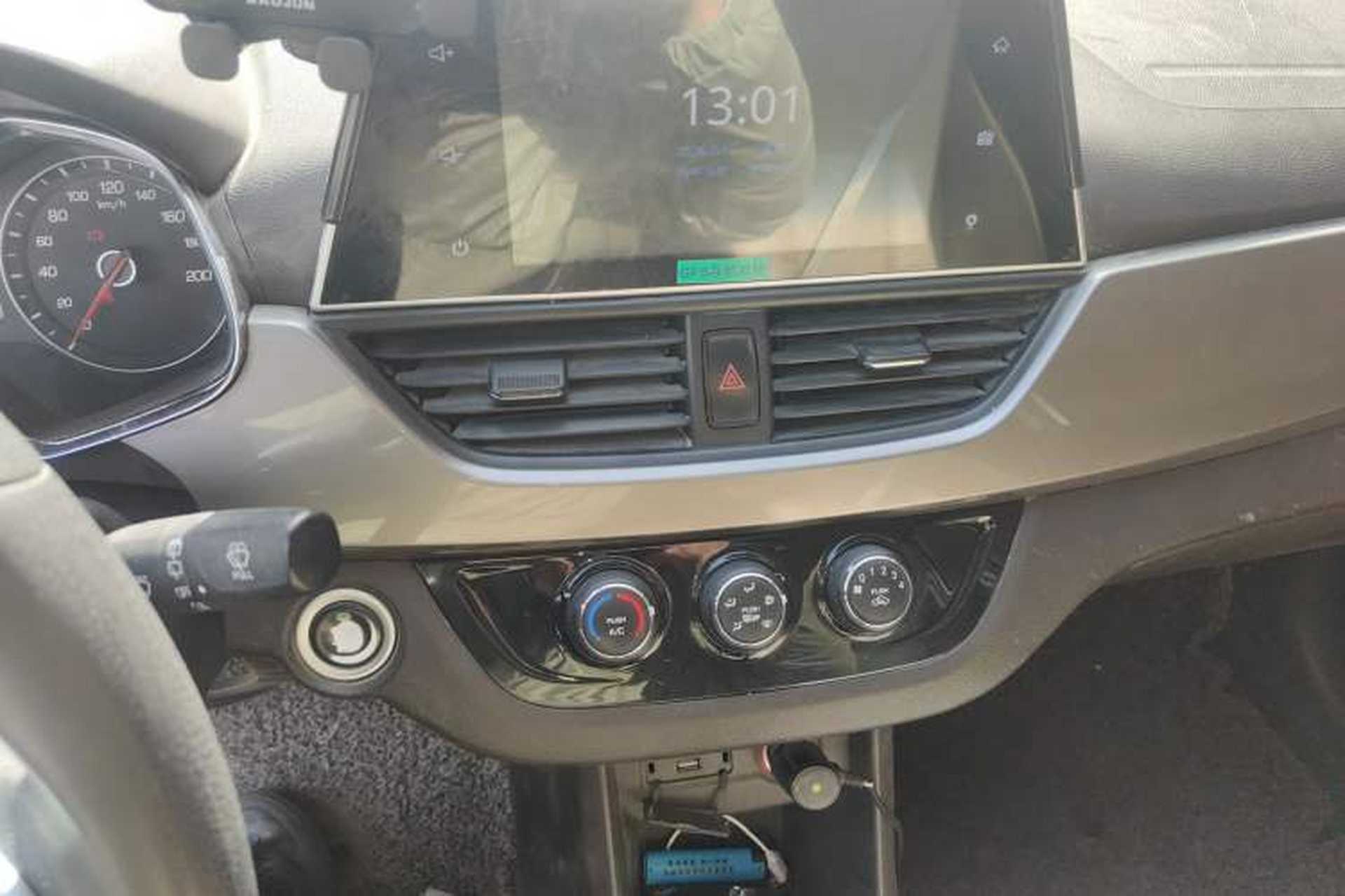 Used Baojun 310W 2017 1.5L Manual Luxury Edition China V Audio And AC Panel