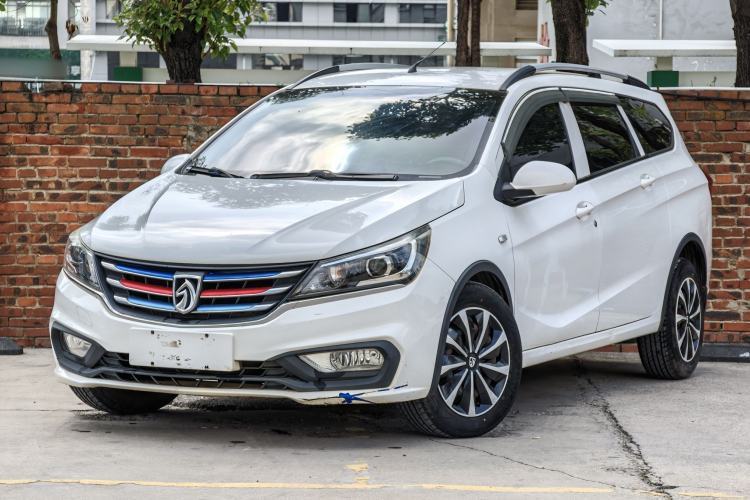 Used Baojun 310W 2017 1.5L Manual Comfort Version China V Guazi used car, China used car export, Used car for sale, Used cars, Cheapest cars for sale