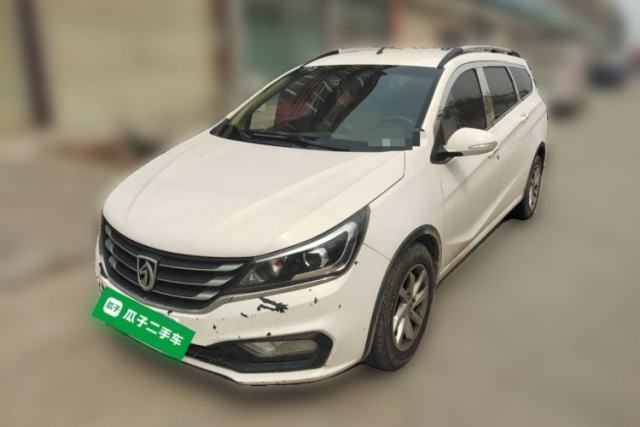 Used Baojun 310W 2017 1.5L Manual Fashion Model China V