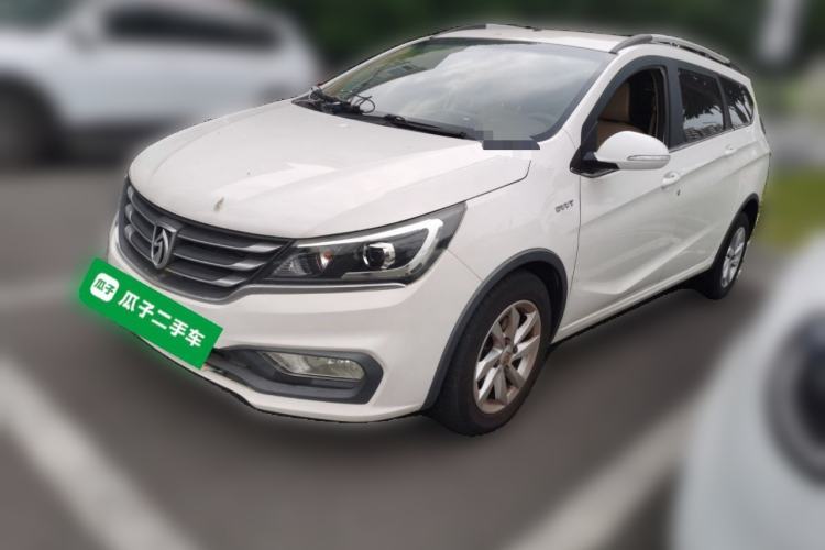 Used Baojun 310W 2017 1.5L Manual Fashion Model China V Guazi used car, China used car export, Used car for sale, Used cars, Cheapest cars for sale
