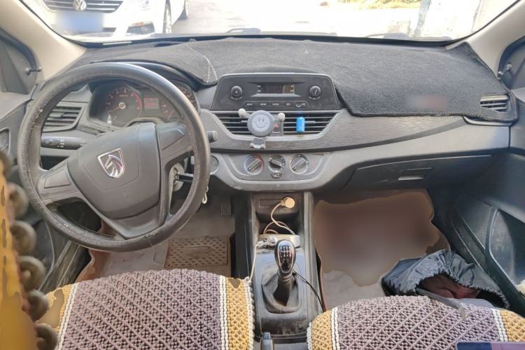 Used Baojun 310W 2017 1.2L Manual Value Edition China V Center Console