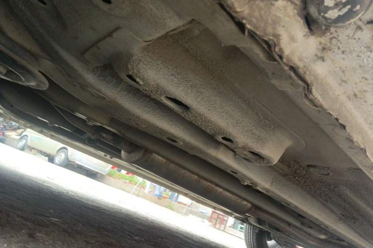 Used Baojun 310W 2017 1.5L Manual Fashion Model China V Chassis Front Left