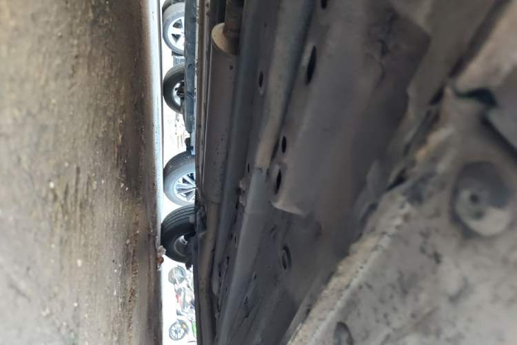 Used Baojun 310W 2017 1.5L Manual Fashion Model China V Chassis Front Left