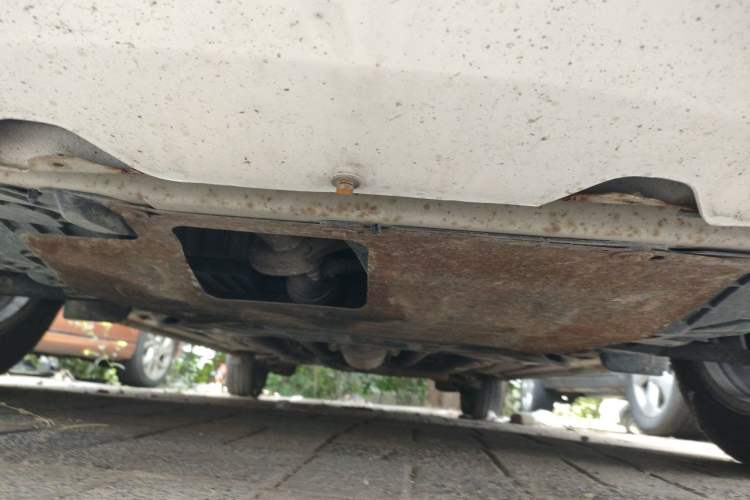 Used Baojun 310W 2017 1.5L Manual Fashion Model China V Chassis Front