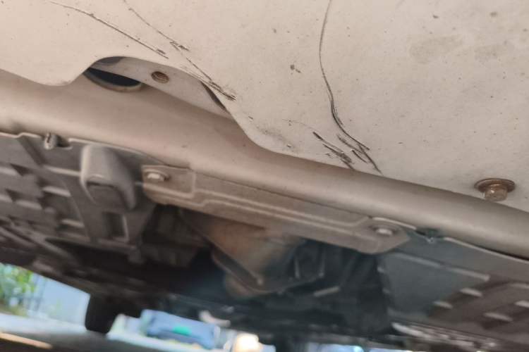 Used Baojun 310W 2017 1.5L Manual Comfort Version China VI Emission Standard Chassis Front