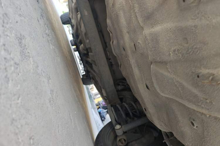 Used Baojun 310W 2017 1.5L Manual Comfort Version China VI Emission Standard Chassis Rear