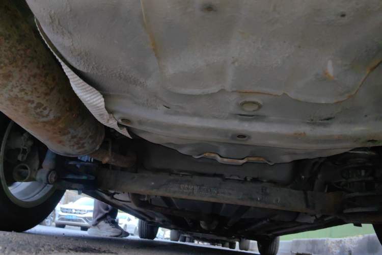 Used Baojun 310W 2017 1.5L Manual Fashion Model China V Chassis Rear