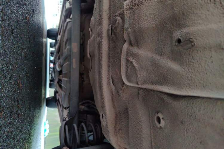 Used Baojun 310W 2017 1.5L Manual Fashion Model China V Chassis Rear