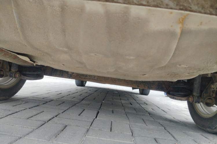 Used Baojun 310W 2017 1.5L Manual Fashion Model China V Chassis Rear
