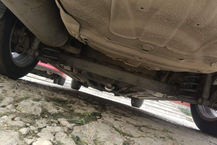 Used Baojun 310W 2017 1.5L Manual Fashion Model China V Chassis Rear