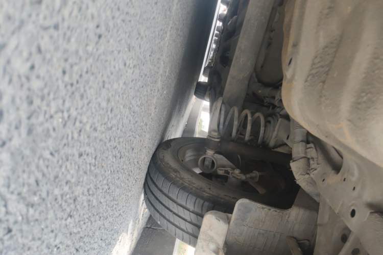 Used Baojun 310W 2017 1.5L Manual Fashion Edition China VI Chassis Rear Left