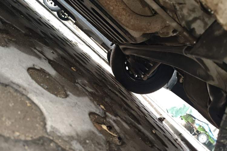 Used Baojun 310W 2017 1.5L Manual Comfort Version China VI Emission Standard Chassis Rear Left