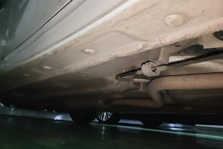 Used Baojun 310W 2017 1.5L Manual Fashion Model China V Chassis Rear Left
