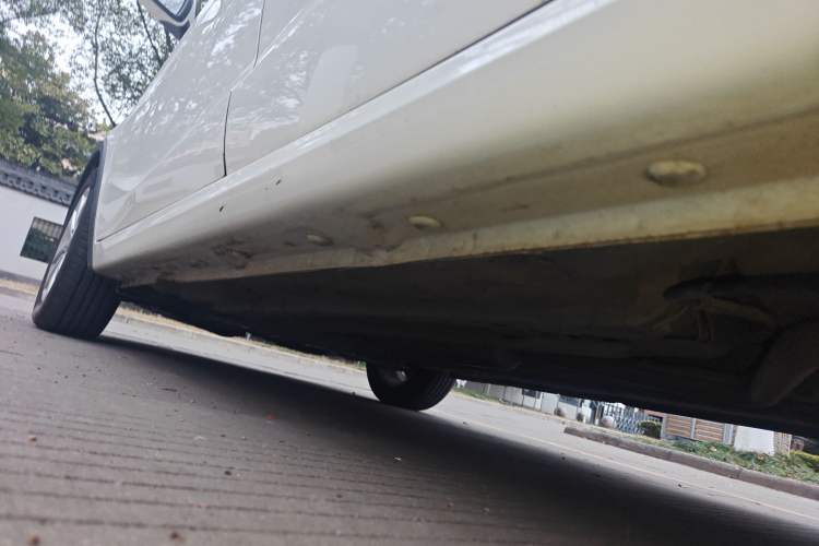 Used Baojun 310W 2017 1.5L Manual Fashion Model China V Chassis Rear Left