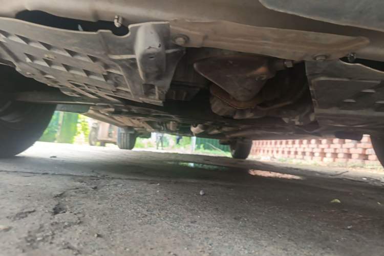 Used Baojun 310W 2017 1.5L Manual Comfort Version China VI Emission Standard Chassis Rear