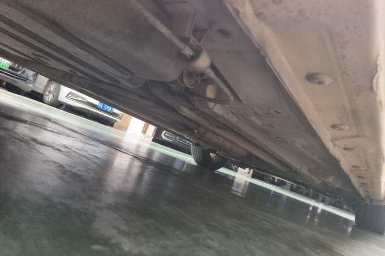 Used Baojun 310W 2017 1.5L Manual Fashion Model China V Chassis Rear Right