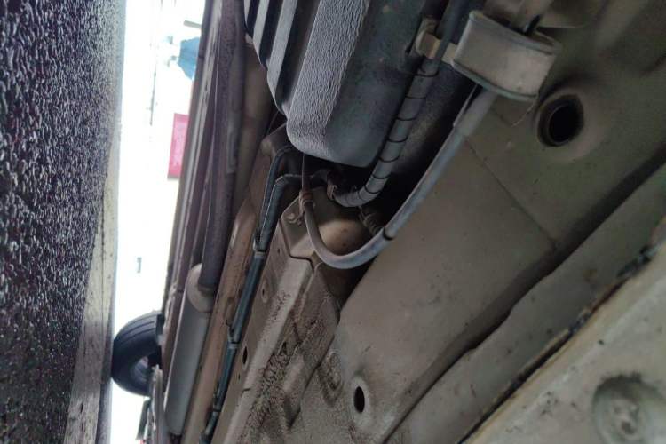 Used Baojun 310W 2017 1.5L Manual Fashion Model China V Chassis Rear Right