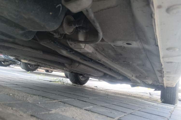 Used Baojun 310W 2017 1.5L Manual Fashion Model China V Chassis Rear Right