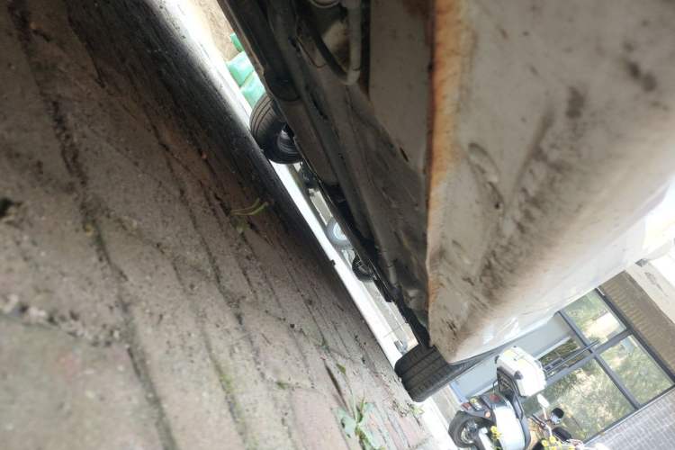 Used Baojun 310W 2017 1.5L Manual Fashion Model China V Chassis Rear Right