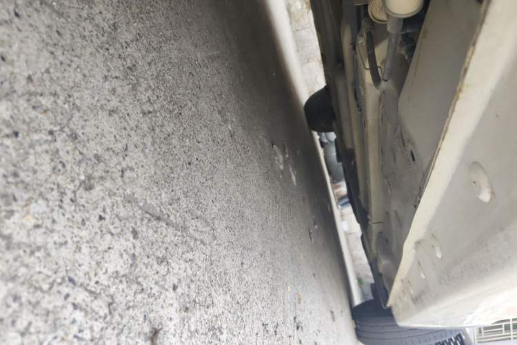 Used Baojun 310W 2017 1.5L Manual Fashion Model China V Chassis Rear Right