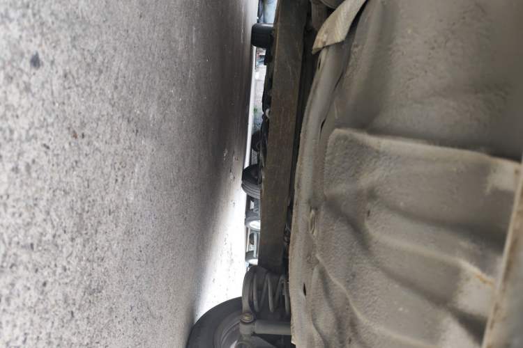 Used Baojun 310W 2017 1.5L Manual Fashion Model China V Chassis Rear