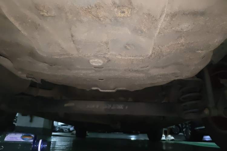 Used Baojun 310W 2017 1.5L Manual Fashion Model China V Chassis Rear