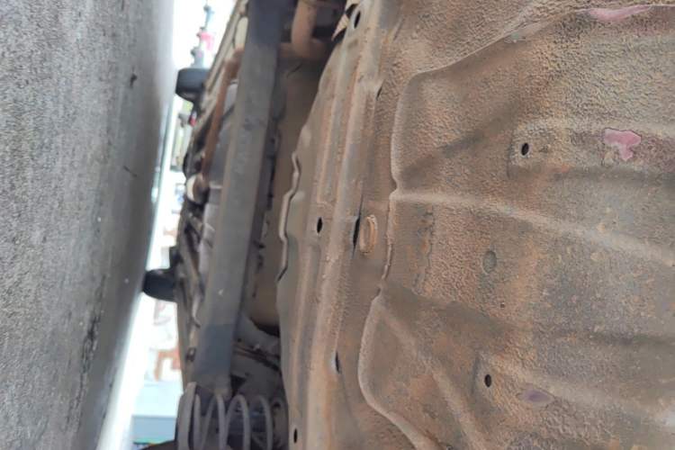 Used Baojun 310W 2017 1.5L Manual Fashion Model China V Chassis Rear