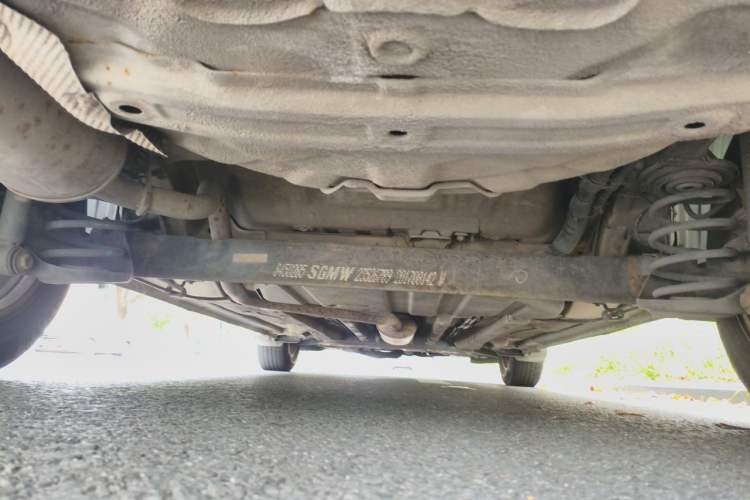 Used Baojun 310W 2017 1.5L Manual Fashion Model China V Chassis Rear