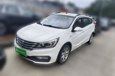 Used Baojun 310W 2017 1.5L Manual Fashion Model China V