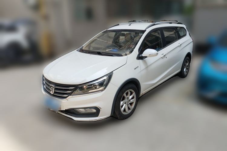Baojun 310W 2017 1.2L Manual Value Edition China V d’occasion Guazi used car, China used car export, Used car for sale, Used cars, Cheapest cars for sale
