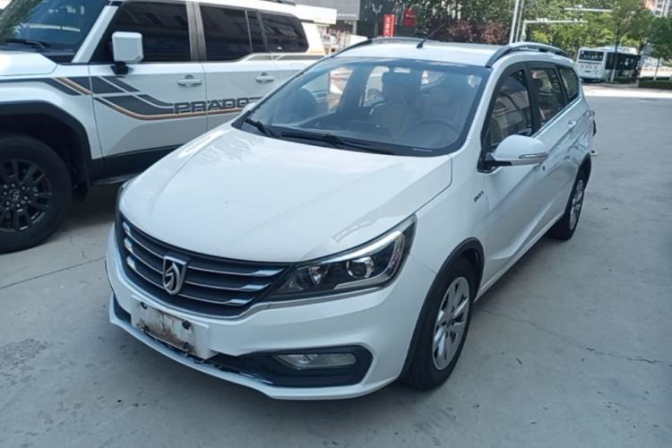 Used Baojun 310W 2017 1.5L Manual Fashion Model China V Guazi used car, China used car export, Used car for sale, Used  cars, Cheapest cars for sale