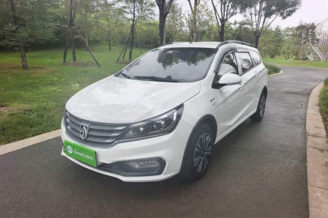 Used Baojun 310W 2017 1.5L Manual Comfort Version China VI Emission Standard