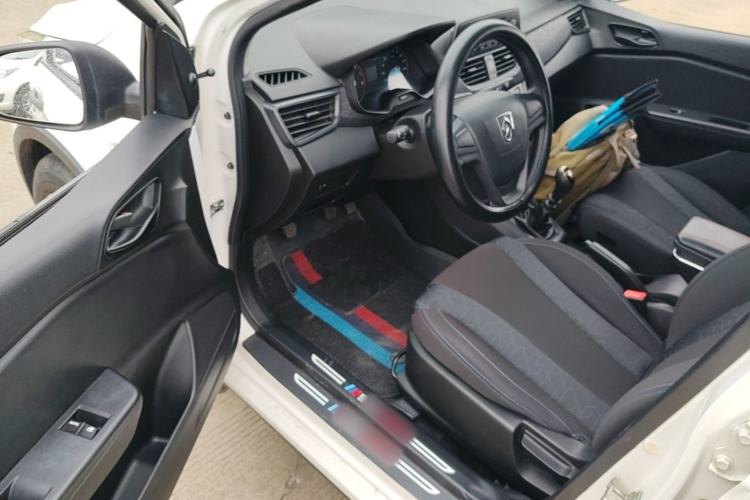 Used Baojun 310W 2017 1.2L Manual Value Edition China V Driver Seat