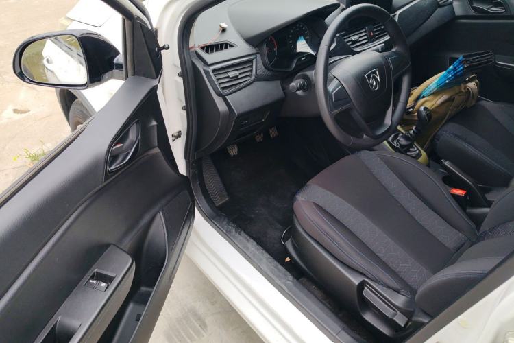 Used Baojun 310W 2017 1.2L Manual Value Edition China V Driver Seat